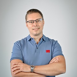 Vitali Spreier von SSR Eletrotechnik GmbH